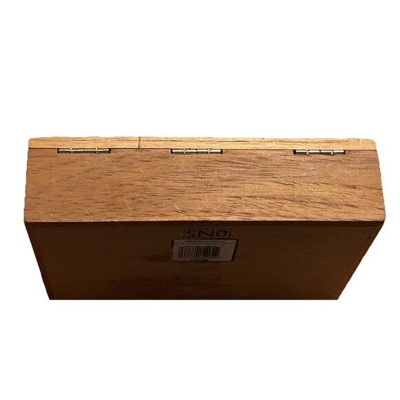 Cao Pilon Robusto Empty Wooden Cigar Box 8.75x6x2 - Picture 5 of 6